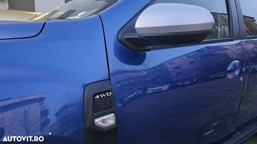 Dacia Duster TCe 130 GPF 4WD SL Orange - 13