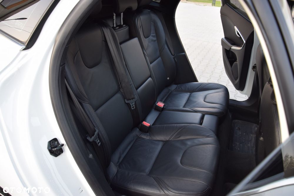 Volvo V40 - 15