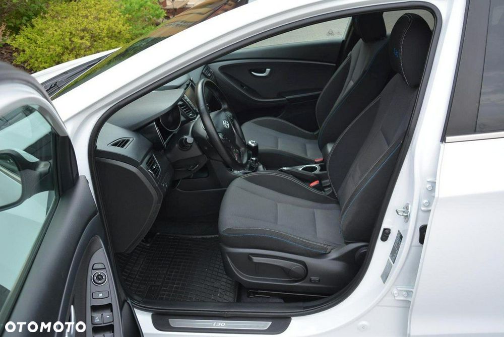 Hyundai i30 1.6 GDI BlueDrive Premium - 20