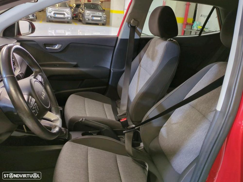 Kia Stonic 2022 photo 5