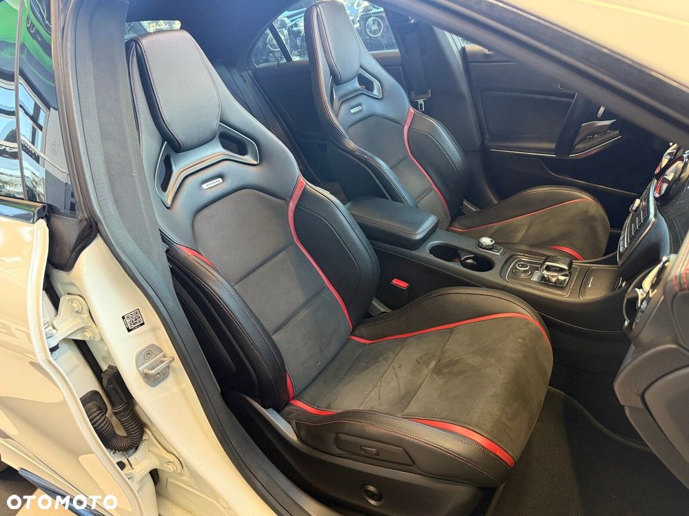 Mercedes-Benz CLA - 18