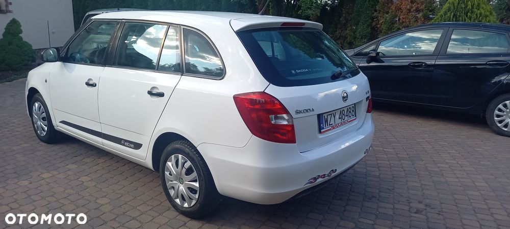 Skoda Fabia 1.4 16V Family - 4