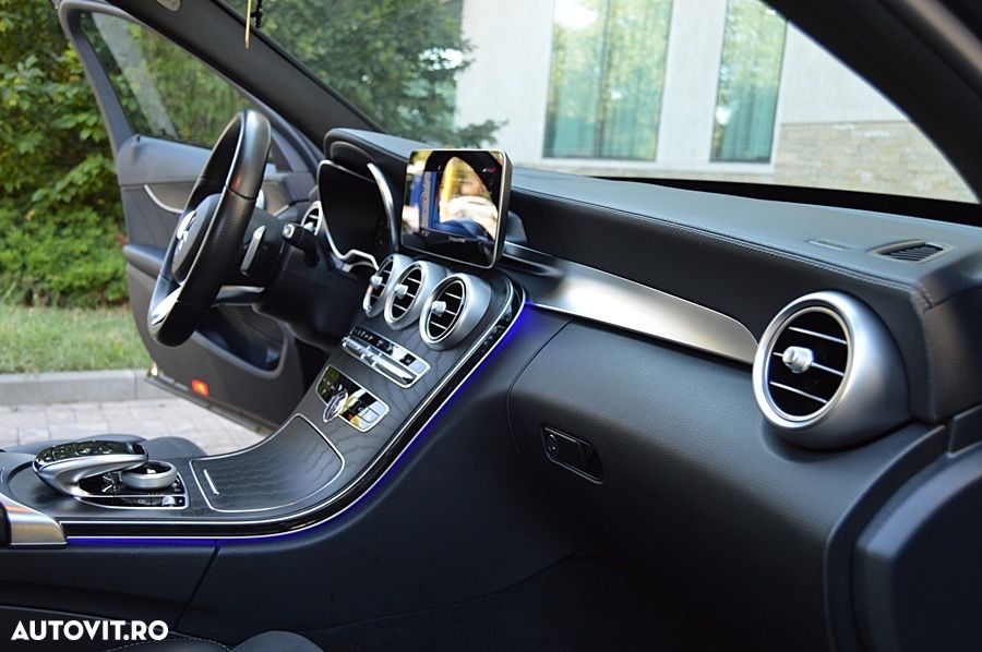 Mercedes-Benz C 300 e 4MATIC 9G-TRONIC AMG Line - 26