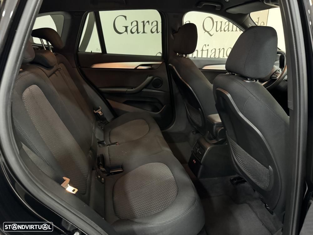 BMW X1 16 d sDrive Advantage Auto - 38