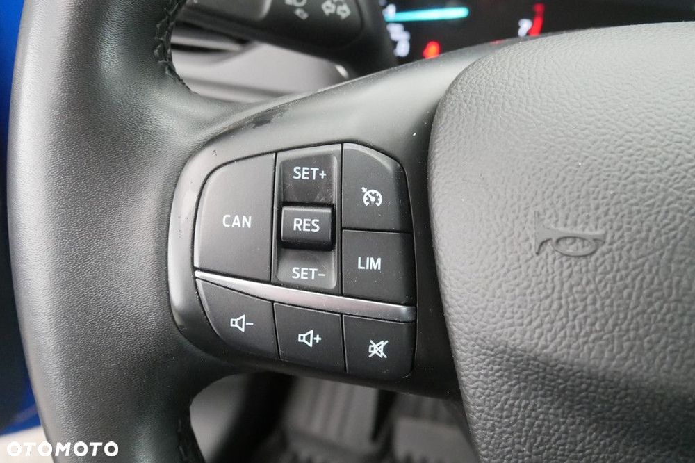 Ford Focus 1.0 EcoBoost Titanium - 24