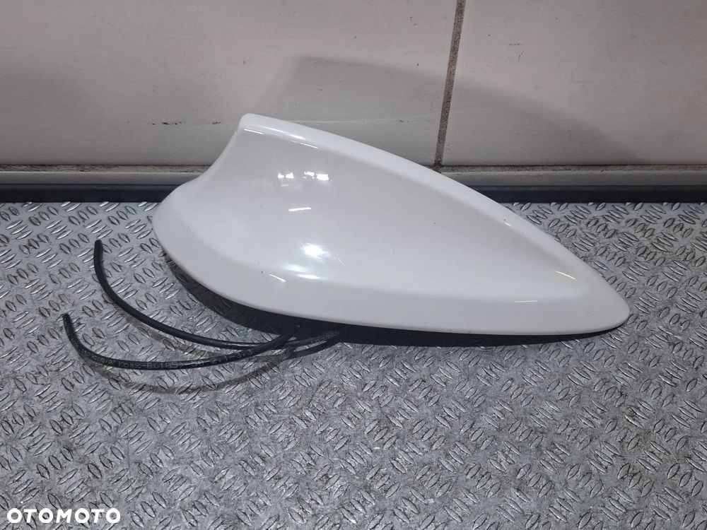 Antena dachowa rekin BMW 3 F30 2014 rok kolor 300 komplet nr 9350087 - 1