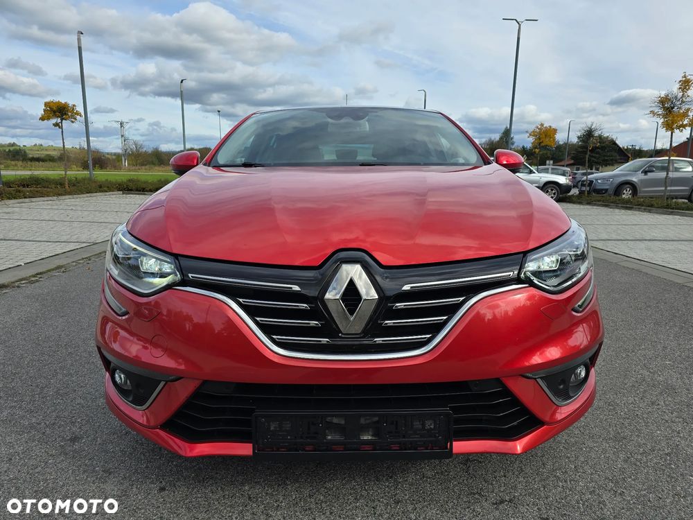Renault Megane ENERGY TCe 130 EDC BOSE EDITION - 38
