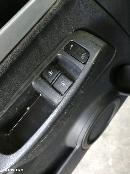 Usa torpedou VW Fox 2004-2011 comenzi ac butoane geam comenzi caldura - 2