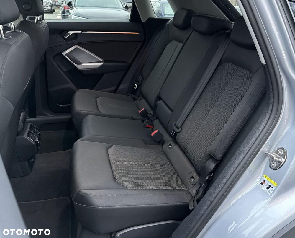 Audi Q3 35 TFSI S tronic - 24