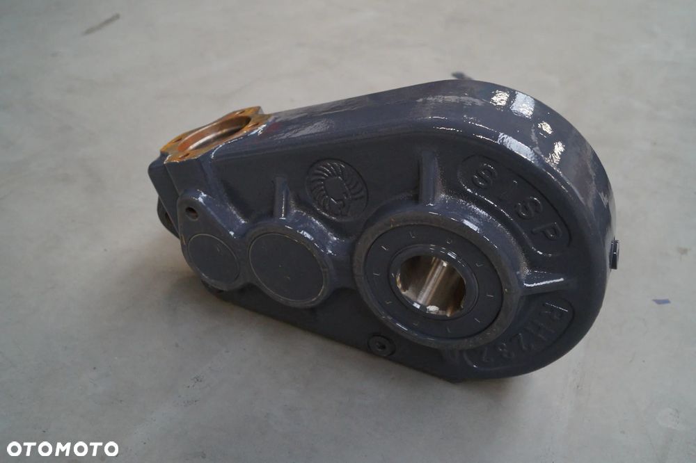 Przekładnia napędu taśmy. Skrzynia RH232 Pichon, Rozrzutnik