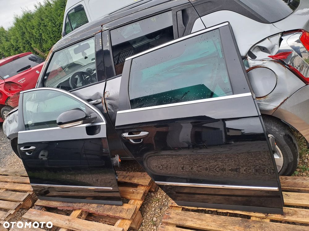 Volkswagen Passat B6 Kombi drzwi przednie prawe kompletne kod lakieru LO41 i inne