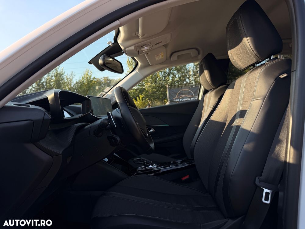 Peugeot 2008 1.2 L PureTech STT EAT8 Allure - 9