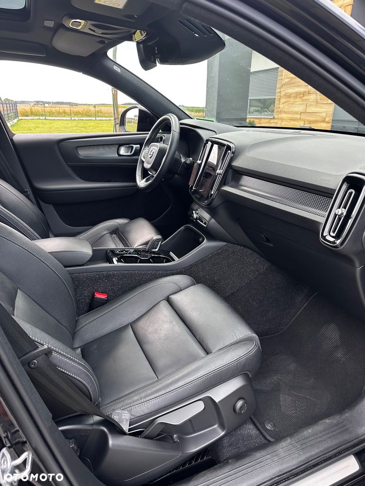 Volvo XC 40 T5 Plug-In Hybrid R-Design - 30