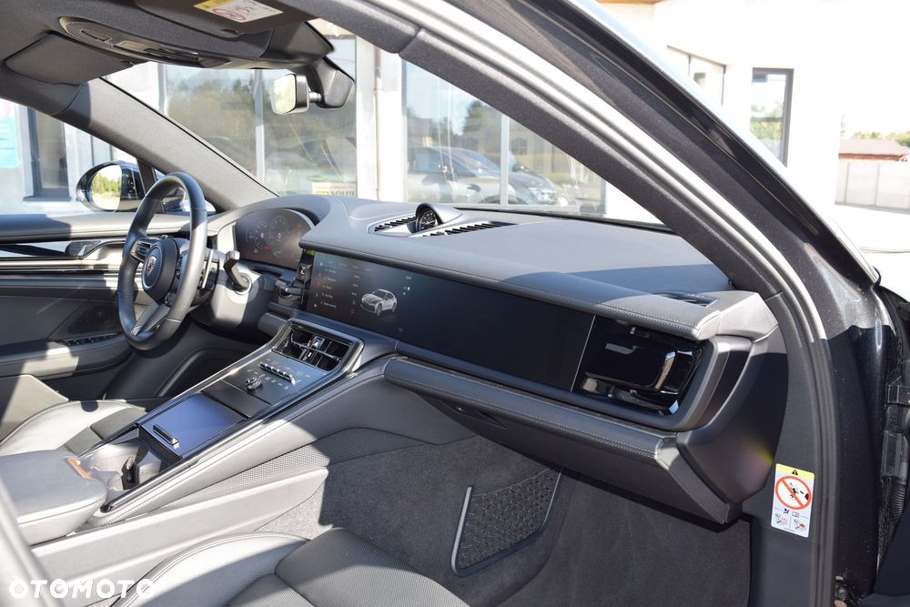 Porsche Panamera 4 - 20
