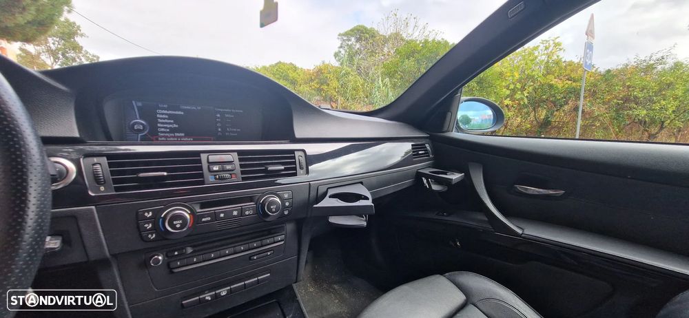 BMW 330 i - 8