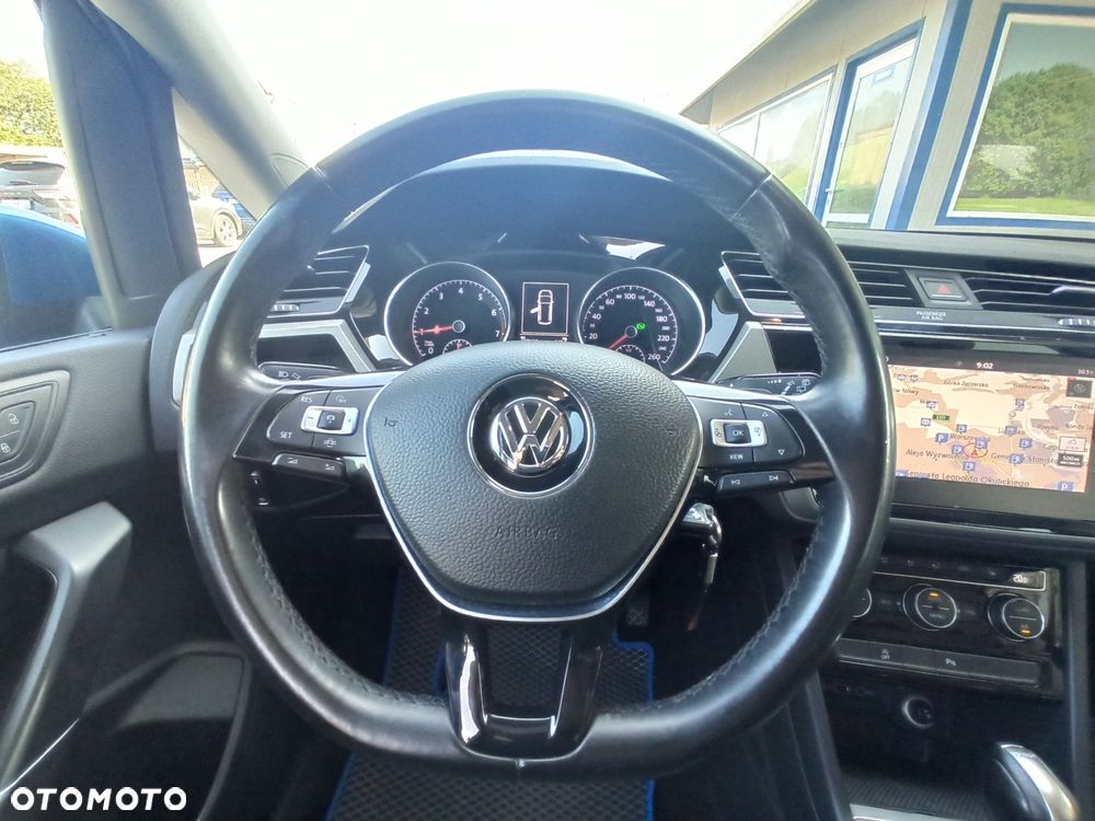 Volkswagen Touran - 13
