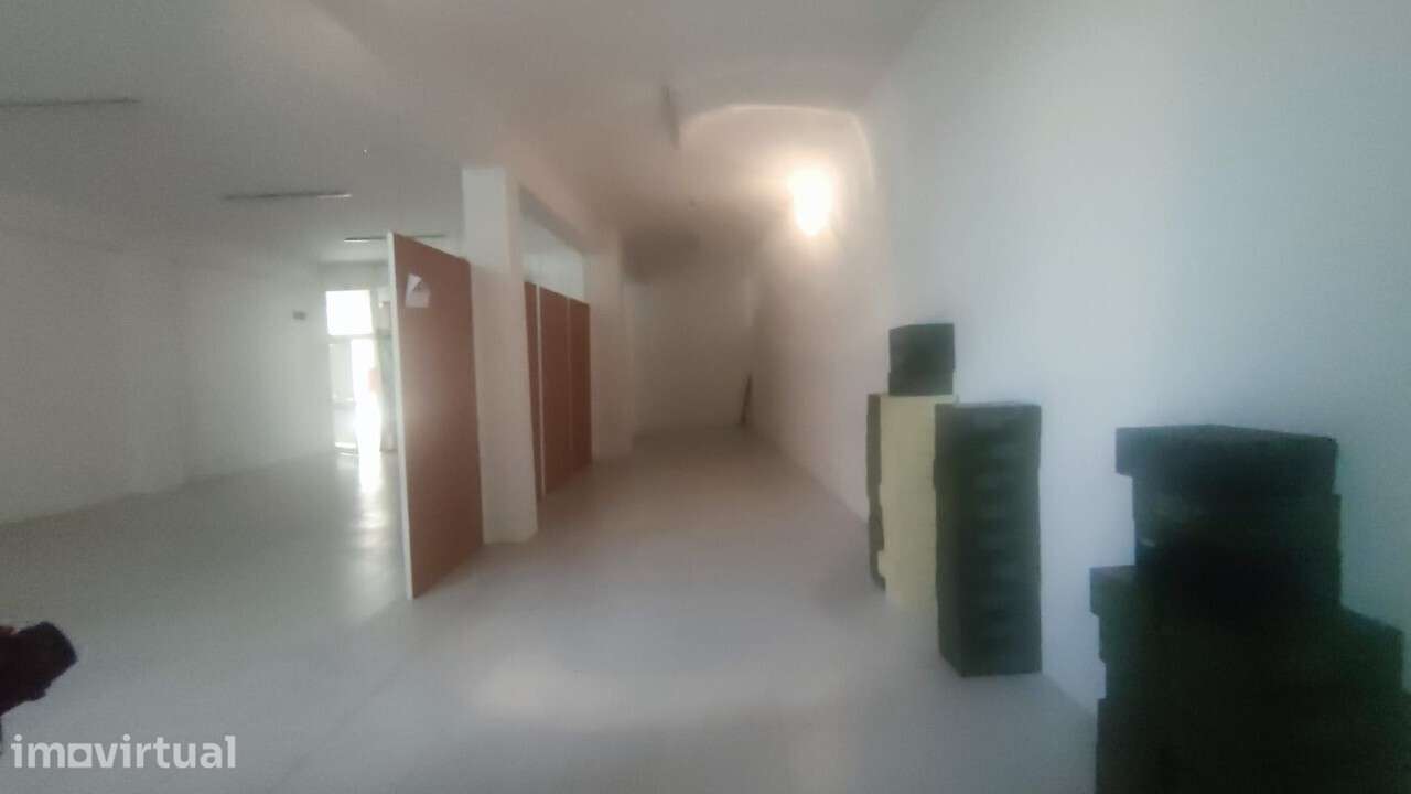 Loja p/ Arrendar S. João da Madeira - Grande imagem: 4/11