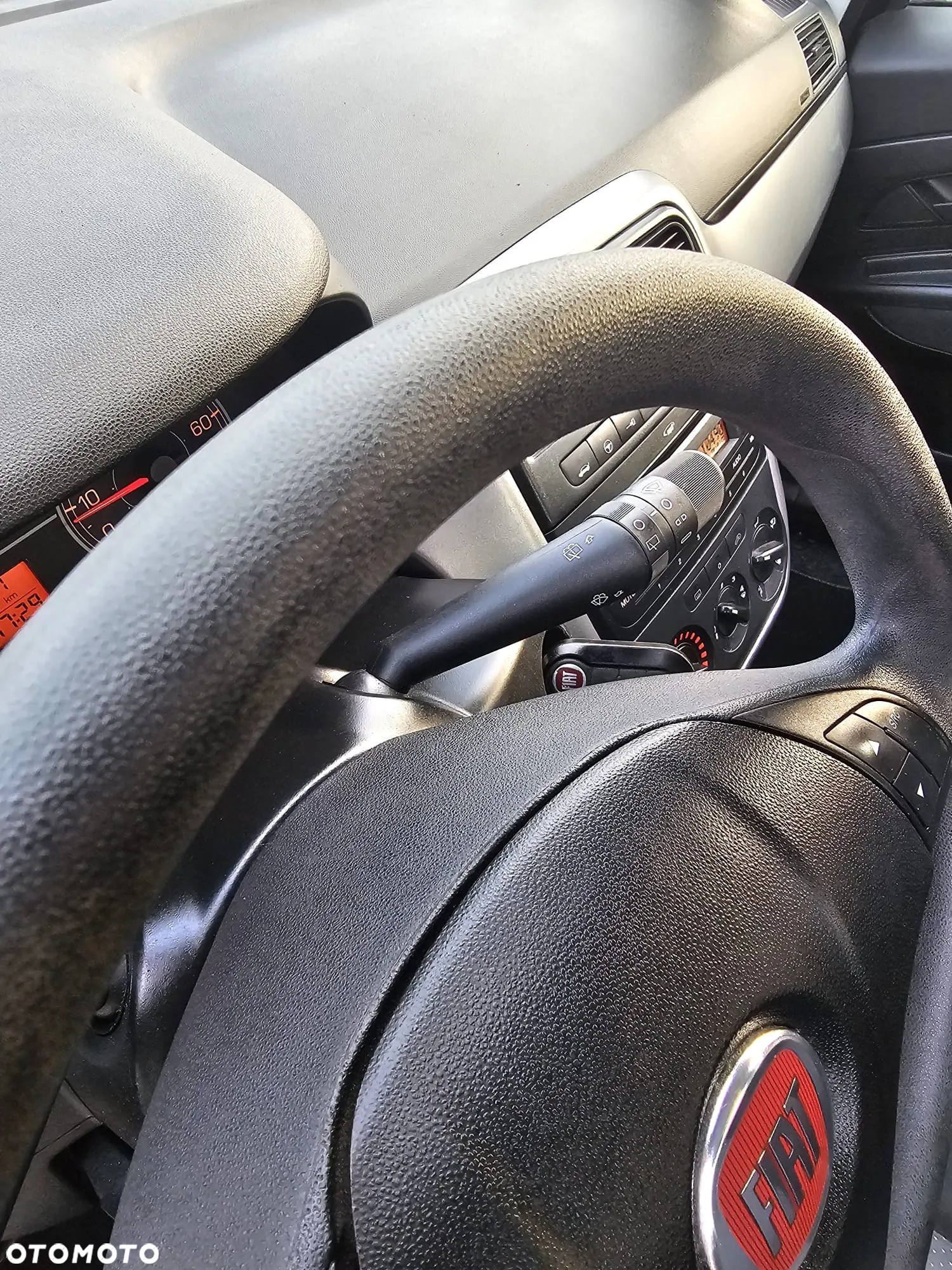 Fiat Punto 1.2 Easy Pakiet Easy Plus - 10