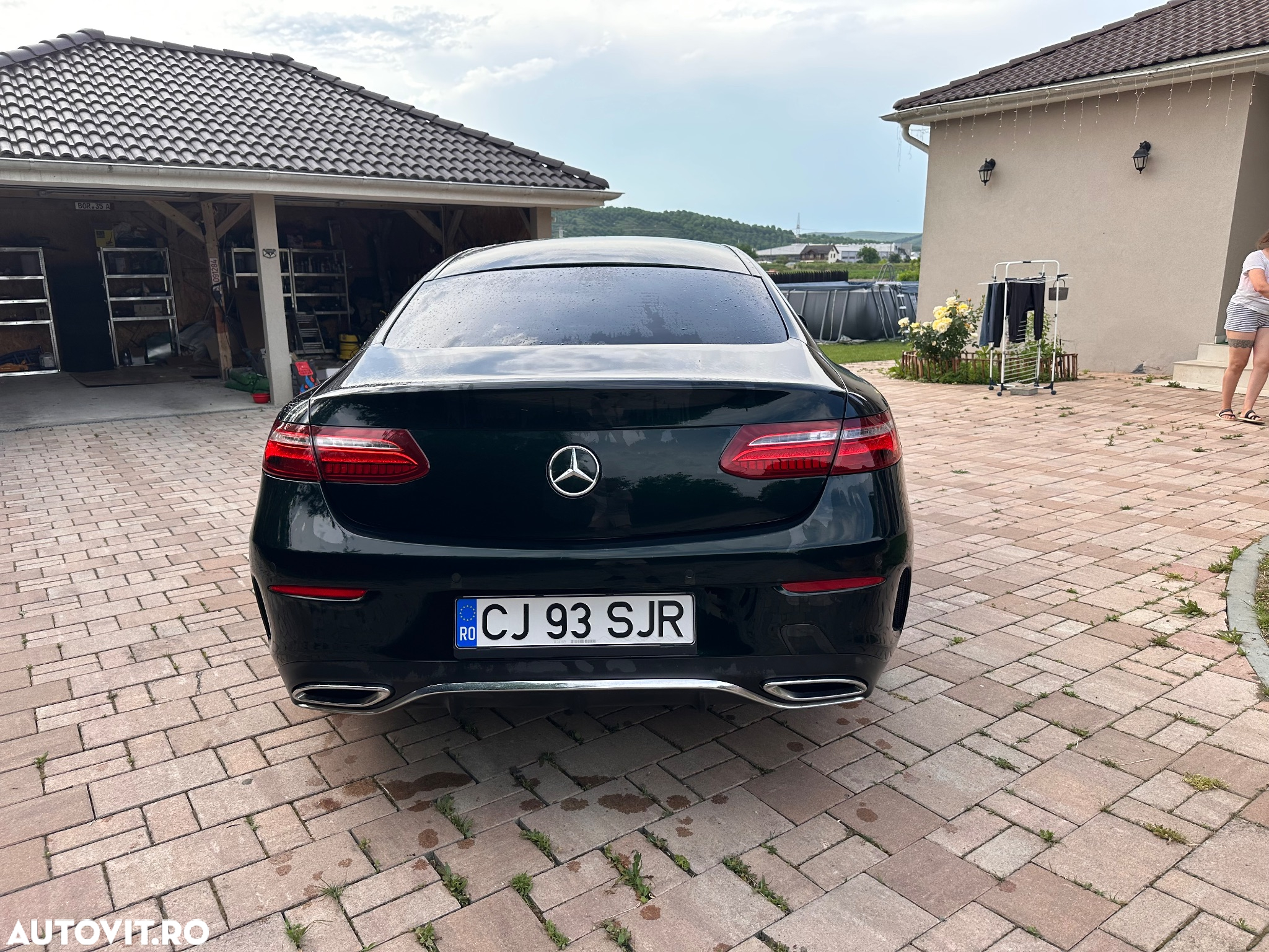 Mercedes-Benz E 220 d 4Matic Coupe 9G-TRONIC AMG Line - 3