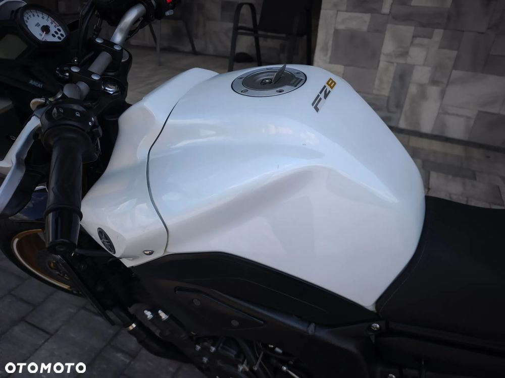 Yamaha FZ8 - 34