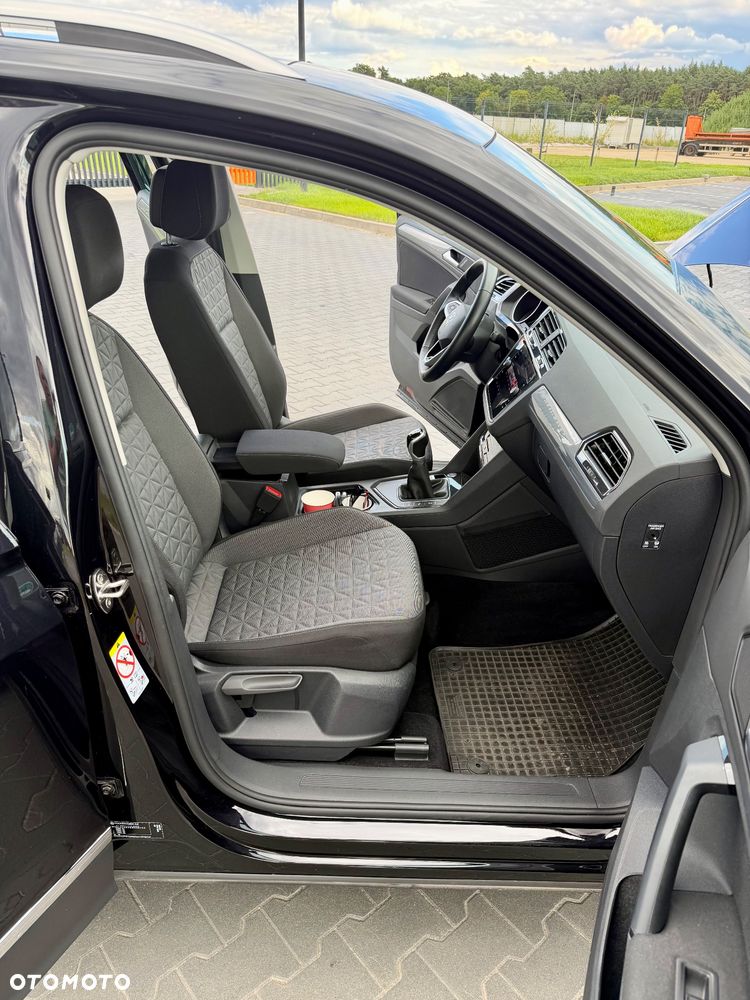 Volkswagen Tiguan - 19