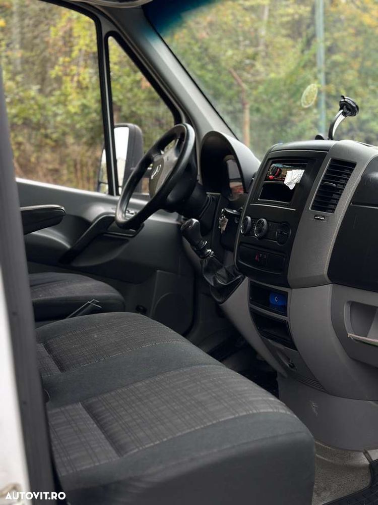 Mercedes-Benz Sprinter - 10