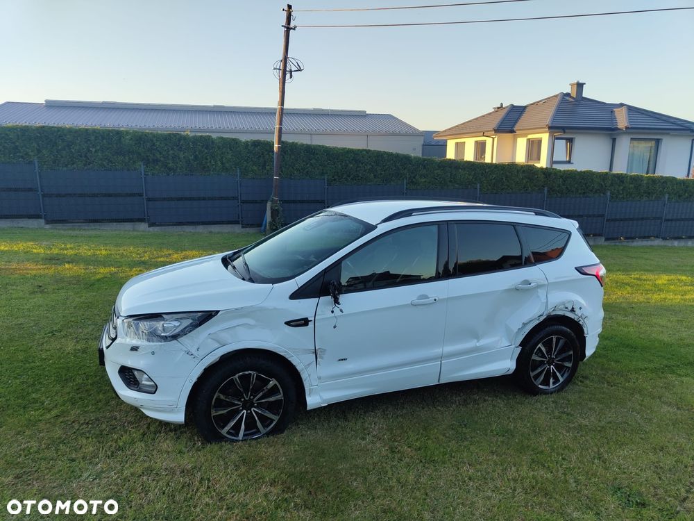 Ford Kuga 2.0 TDCi 4x4 ST-Line - 10