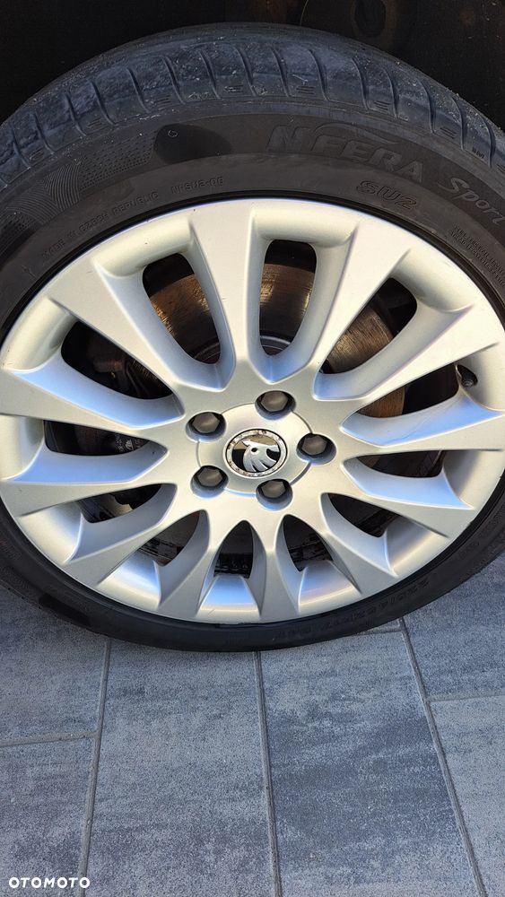 Skoda Superb 2.0 TDI Elegance - 33