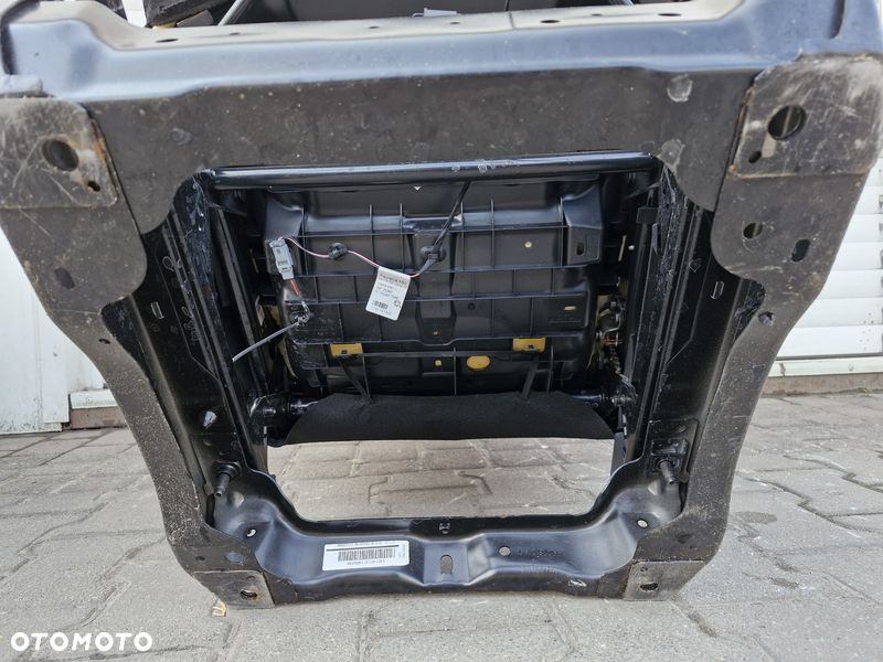 RENAULT TRAFIC III 3 VIVARO B FOTEL LEWY PRZÓD PRZEDNI KIEROWCY - 9