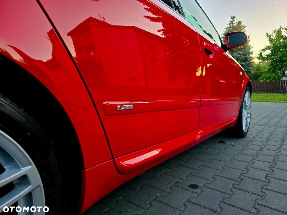 Audi A4 Avant 1.8T Quattro - 12