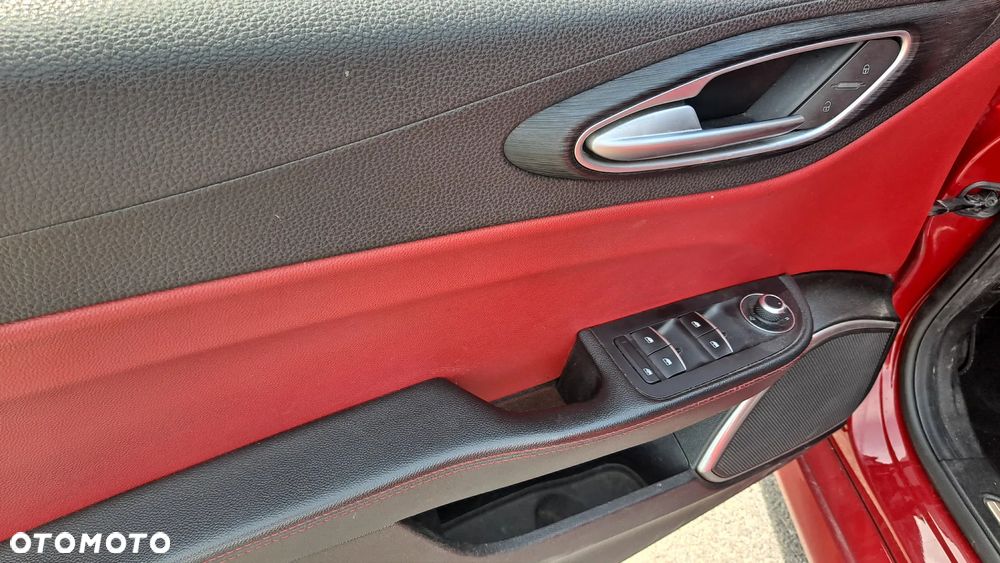 Alfa Romeo Giulia 2.0 Turbo 16V AT8 Veloce Ti - 7