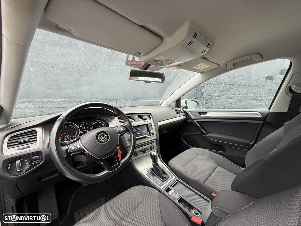 VW Golf 1.6 TDi Confortline DSG - 9