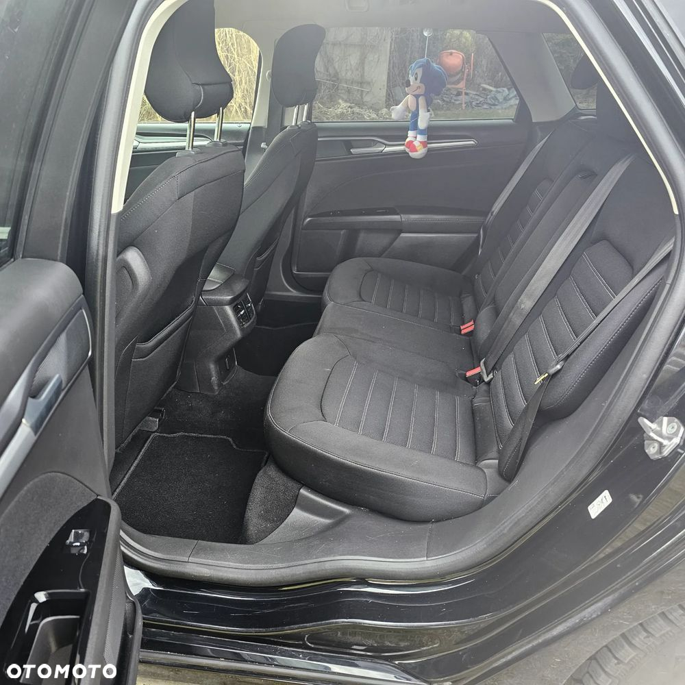 Ford Mondeo - 8