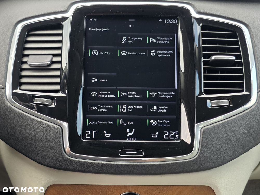 Volvo XC 90 - 22