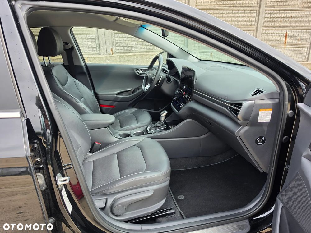 Hyundai IONIQ hybrid Platinum - 13