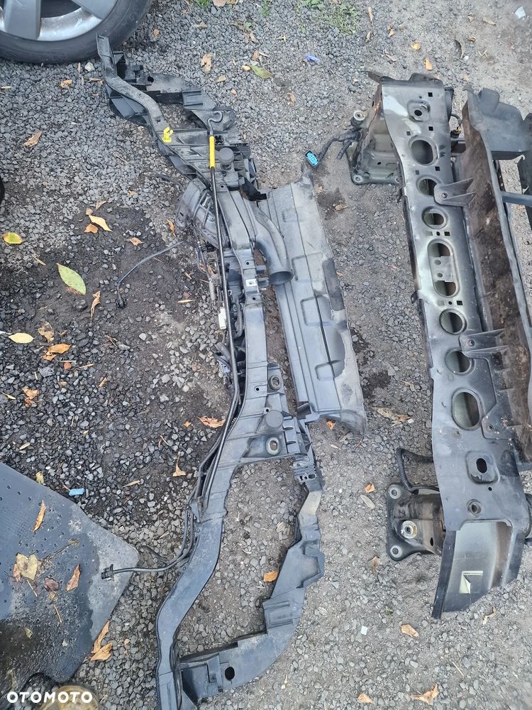 Kompletny  przód  ford  Focus  mk3  lift  w  kolorze  JF - 7