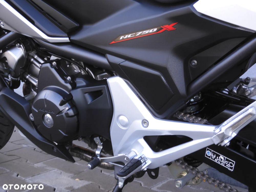 Honda NC - 33