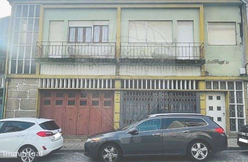 2 Prédios - Porto - Grande imagem: 2/20