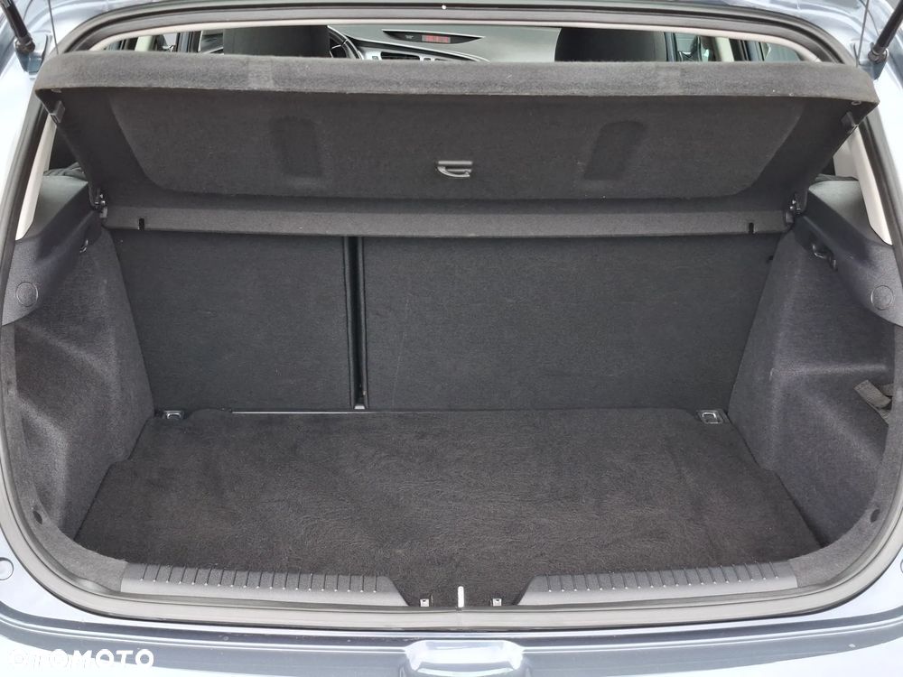 Kia Ceed 1.6 GDI Platinum Edition - 12