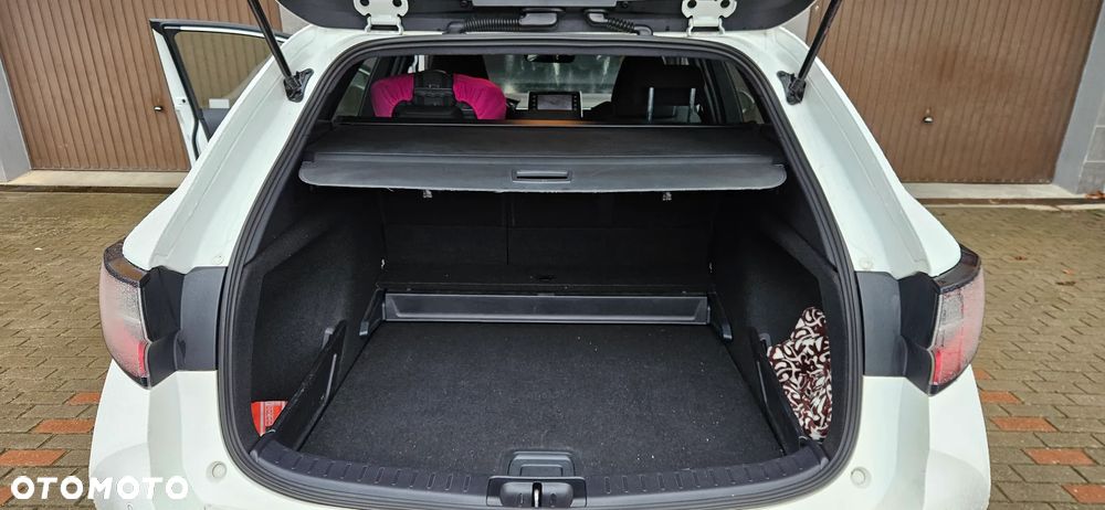 Toyota Corolla 1.8 Hybrid Comfort - 32