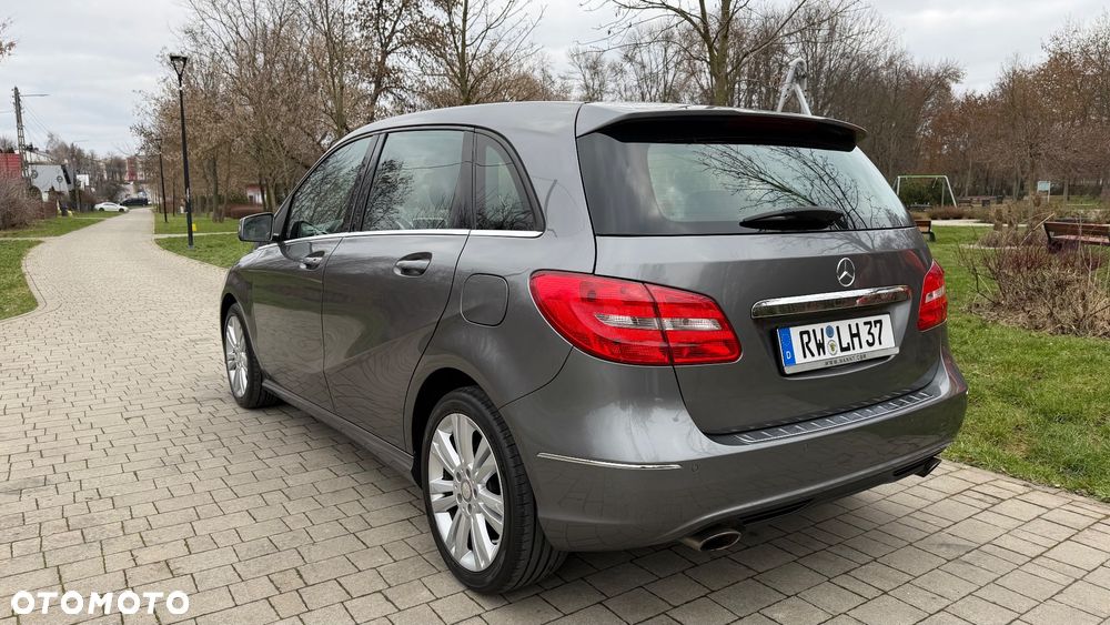 Mercedes-Benz Klasa B 180 (BlueEFFICIENCY) - 7