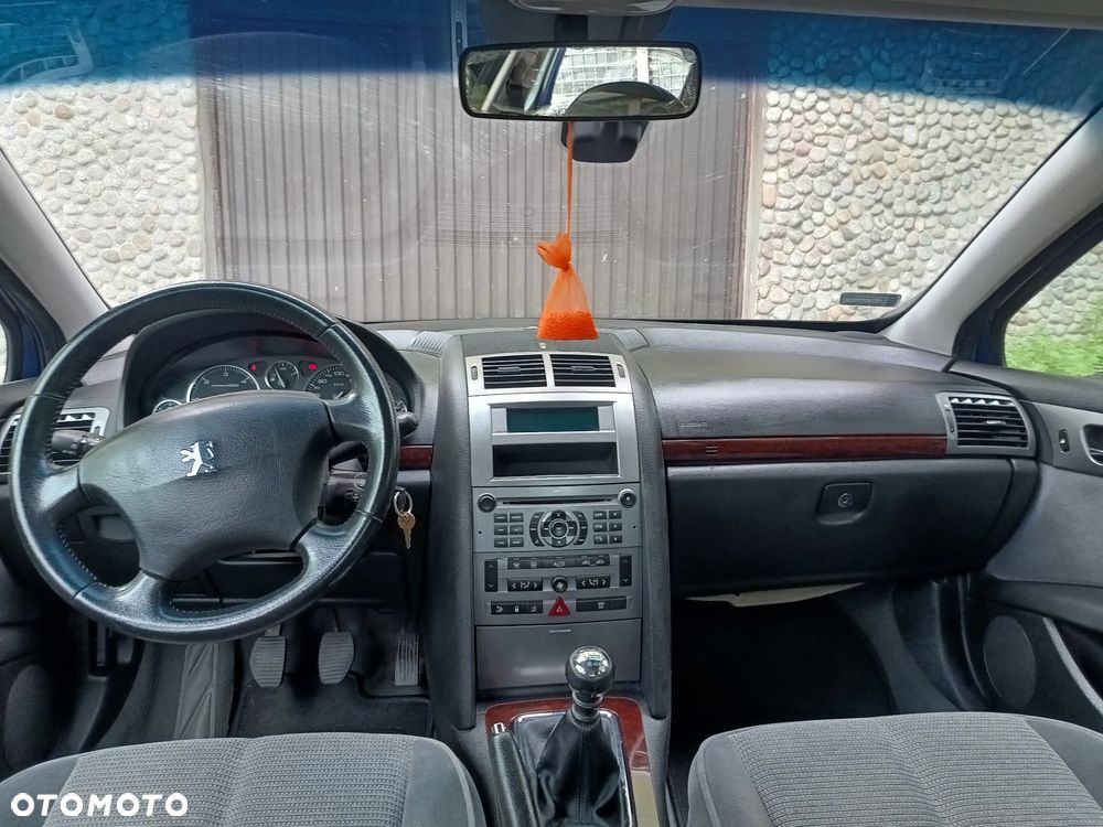 Peugeot 407 - 14
