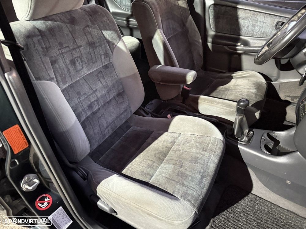 Mazda 626 SW 2.0 TDi GLX - 17