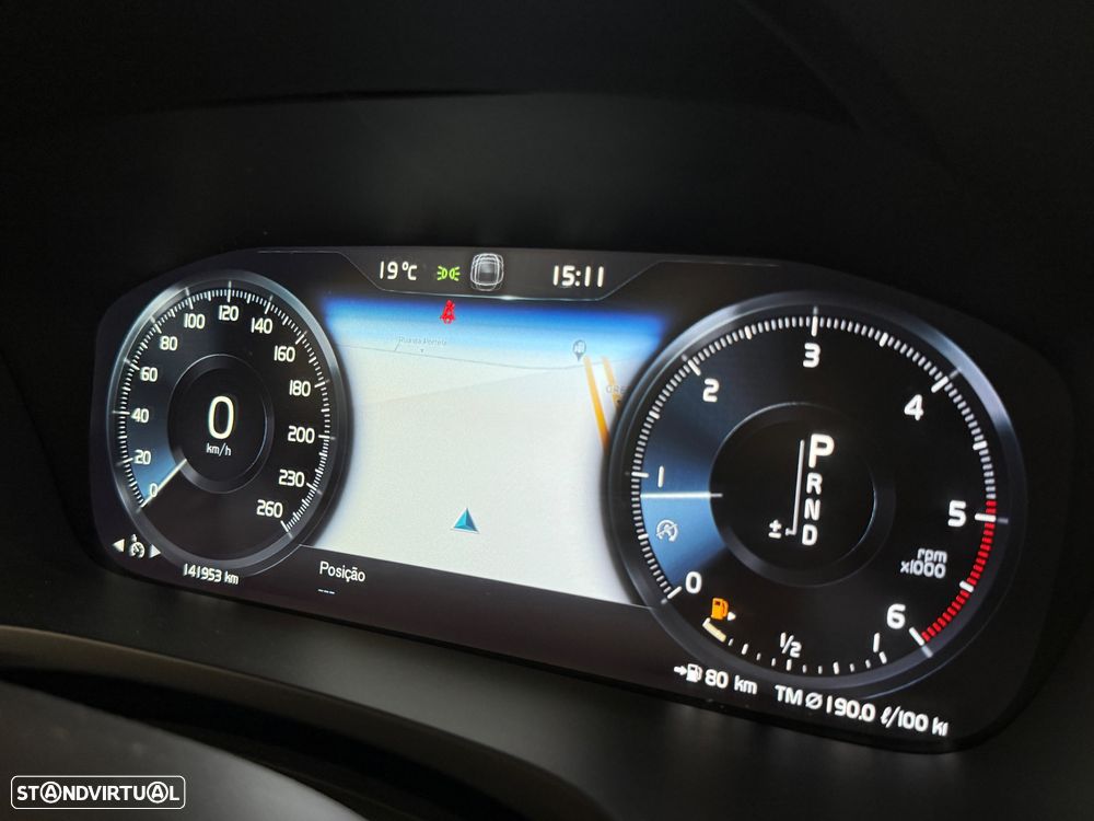 Volvo V60 2.0 D3 Momentum Plus Geartronic - 29