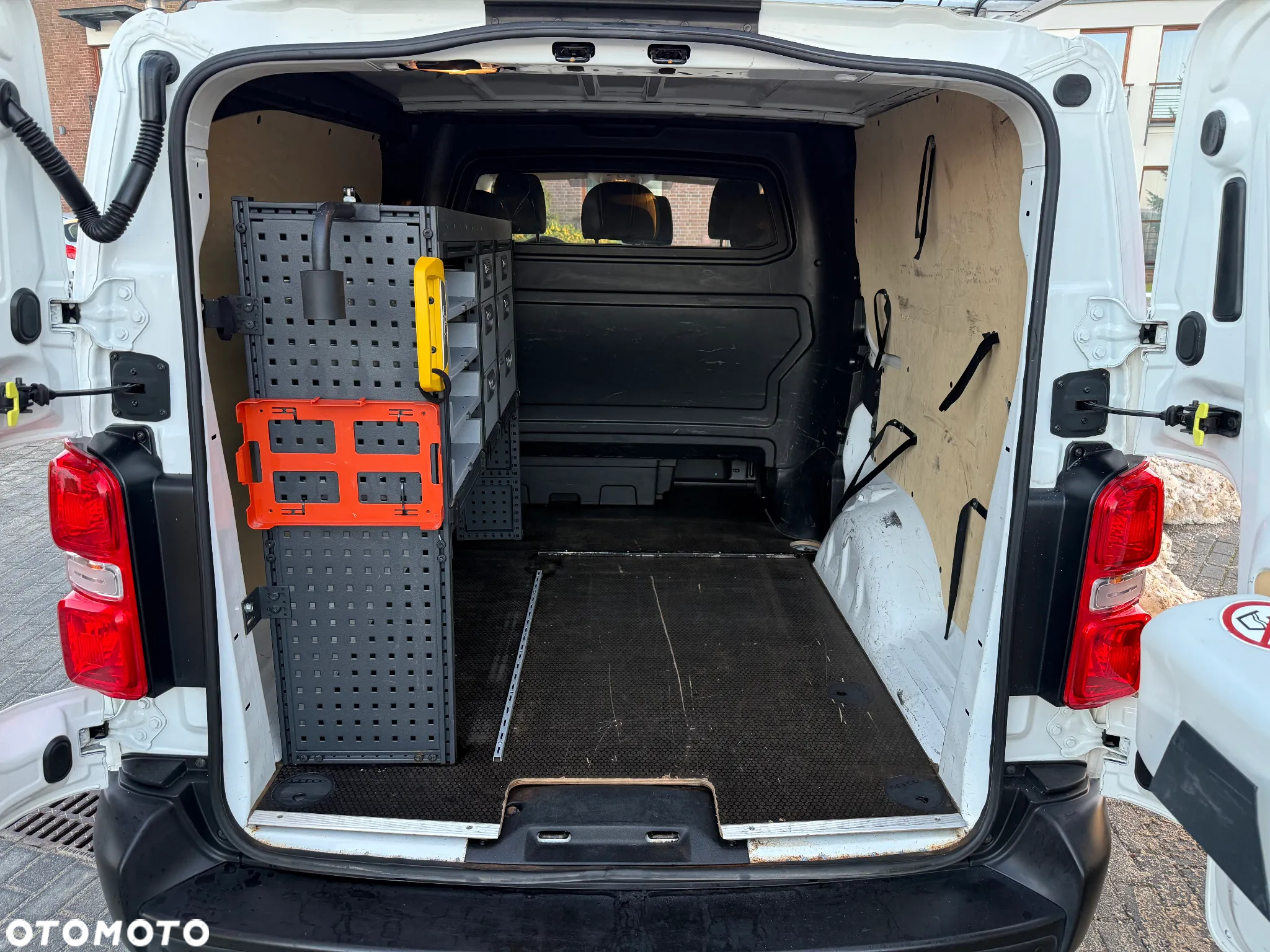 Peugeot Expert - 16
