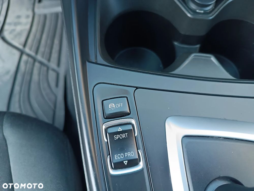 BMW Seria 1 116d Sport Line - 15