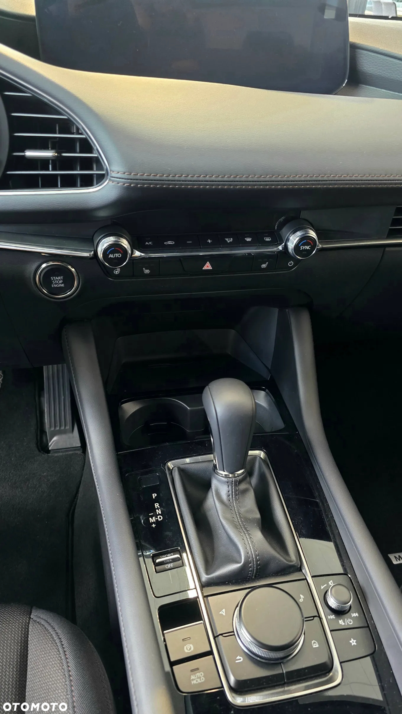 Mazda 3 - 8