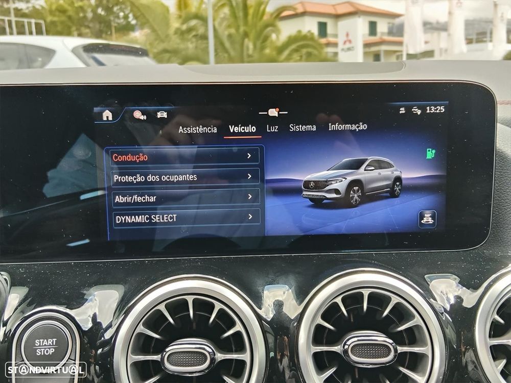 Mercedes-Benz EQA 250+ AMG Line - 25