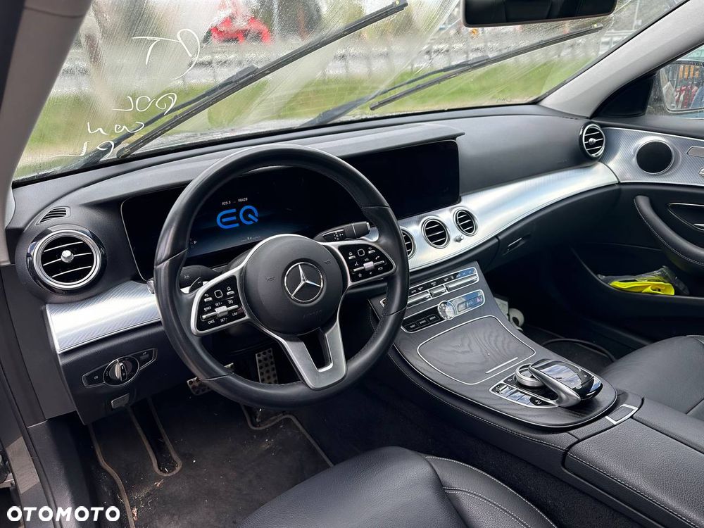 Mercedes-Benz Klasa E 300 de Business Edition - 18