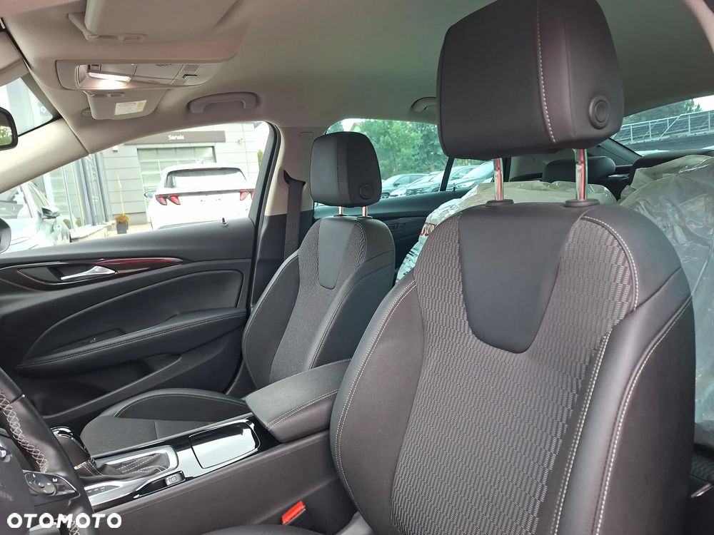 Opel Insignia 2.0 T Elegance S&S - 11